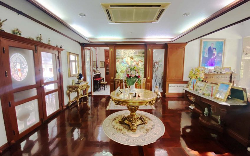 House for sale in Panya Resort project, next to the waterfront, Bang Phra, Sriracha, Chonburi.