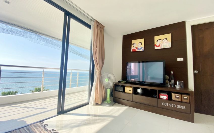 Condo for sale at Golden Coast Sriracha, sea view with private beach.