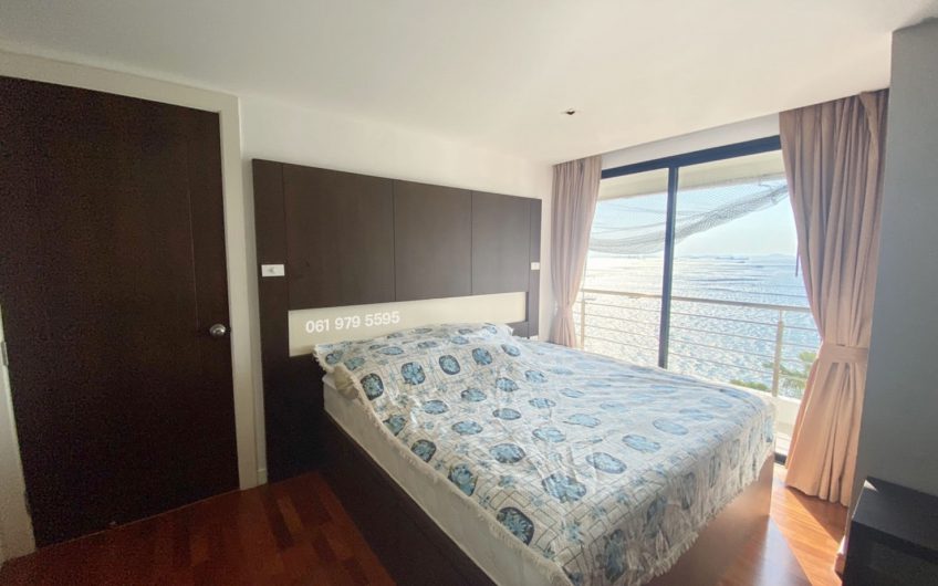 Condo for sale at Golden Coast Sriracha, sea view with private beach.