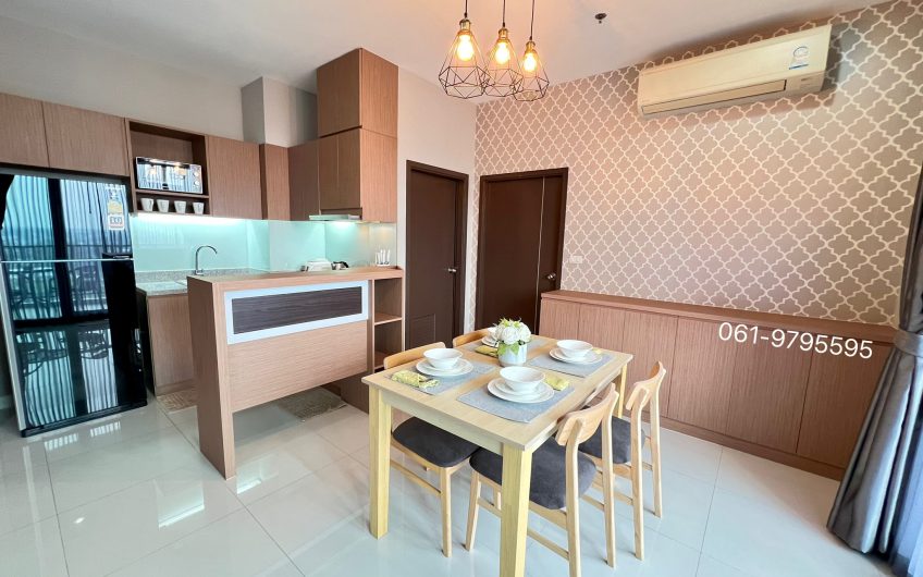 2 bedroom condo for rent at the Sky Sriracha.