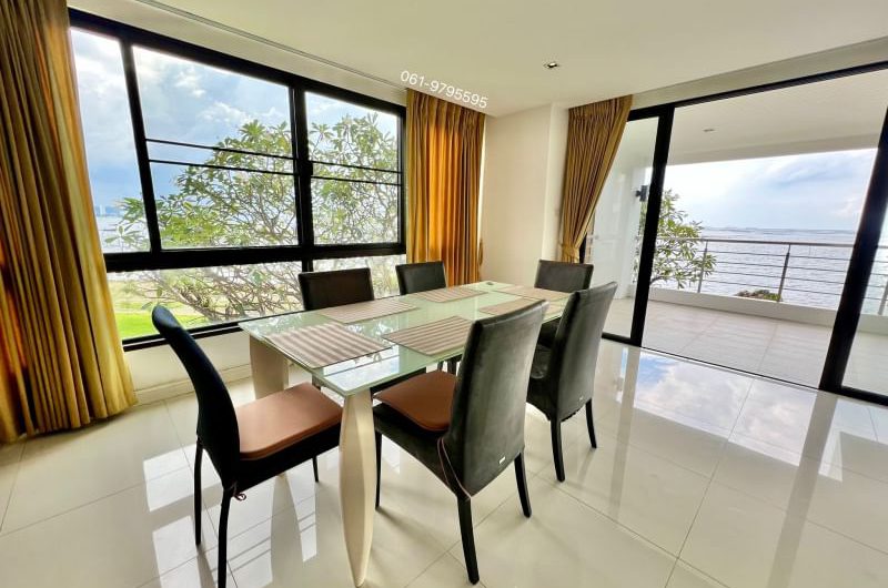 Condo for sale Golden Coast in Sriracha, Chonburi, close to the sea.