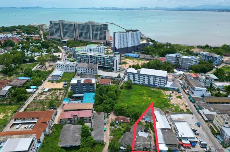 Land for sale in great location, Soi Naklua 14, Pattaya, Banglamung.