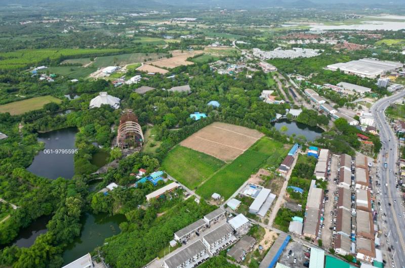 Big land for sale, good location, next to Sriracha Tiger Zoo Road, Chonburi