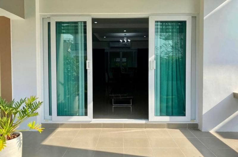 Two-storey detached house for sale, Coco Hill Village, Sriracha, Chonburi.