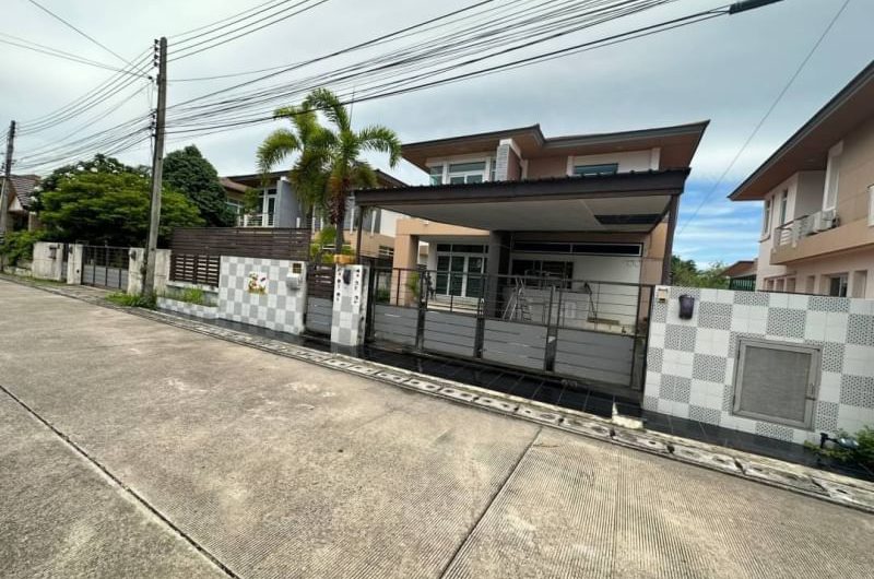 Beautiful house for sale, good location, The Boulevard Village, Sriracha, Chonburi.