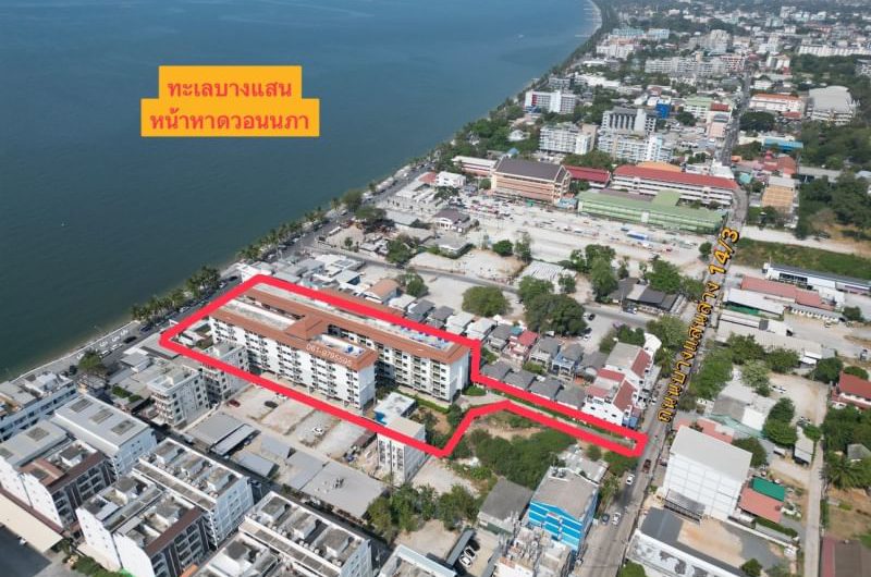 Land for sale with 2 buildings in front of Wannapha Beach, Bang Saen, Chonburi.