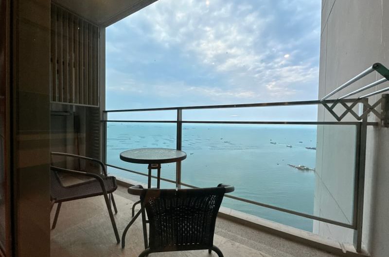 Sriracha Condo, next to the sea, sea view, Marina Bayfront, near Central Sriracha, Chonburi