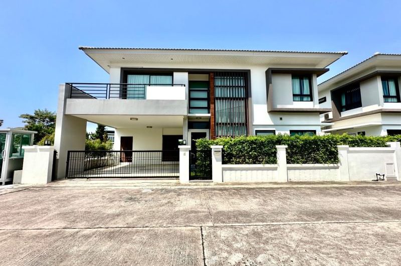 House for rent in Sriracha, detached house, The Complete Project, Sriracha, Chonburi.