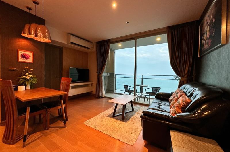 Sriracha Condo, next to the sea, sea view, Marina Bayfront, near Central Sriracha, Chonburi