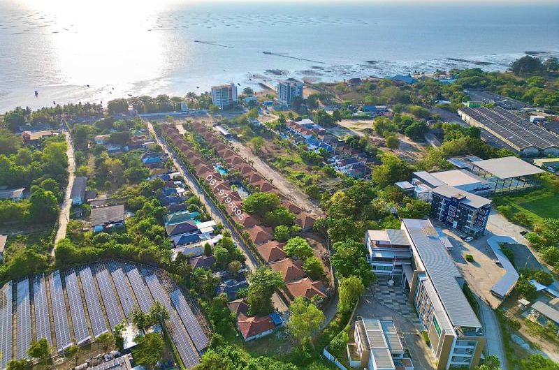 Resort business for rent in Sriracha Near the Bang Phra sea, great location, ready for business, Chonburi