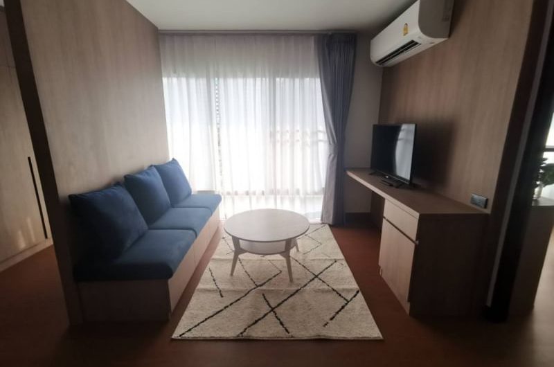 Serviced apartment, move in ready, newly renovated in the center of Sriracha. Sriracha Avenue Serviced Apartment