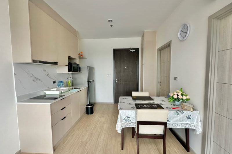 For rent: The Symphony Condo Bang Phra-Sriracha, fully furnished, move in Ready.