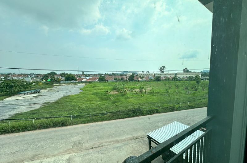 Commercial building for rent, 3 floors, very cheap price, great  location, Nong Kham area, Sri Racha, Chonburi