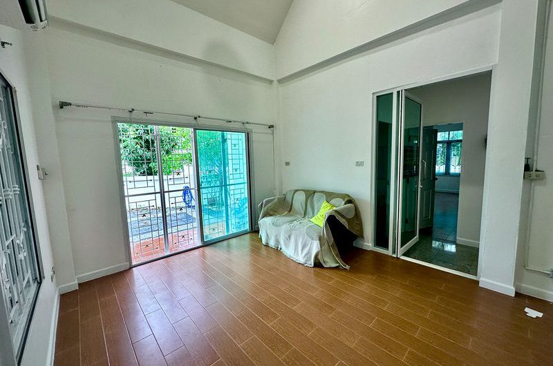 Single house for rent, move in Ready, Baan Suan Walaya project, Sriracha, Chonburi