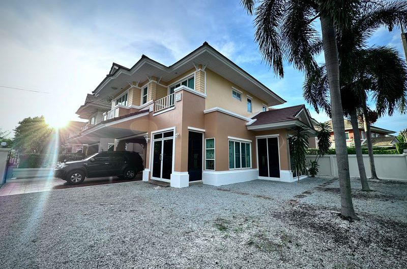 For sale, for rent, 2-storey detached house, Grand Manirin Village Project, Sriracha, Chonburi