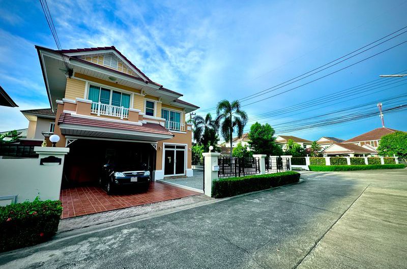 For sale, for rent, 2-storey detached house, Grand Manirin Village Project, Sriracha, Chonburi