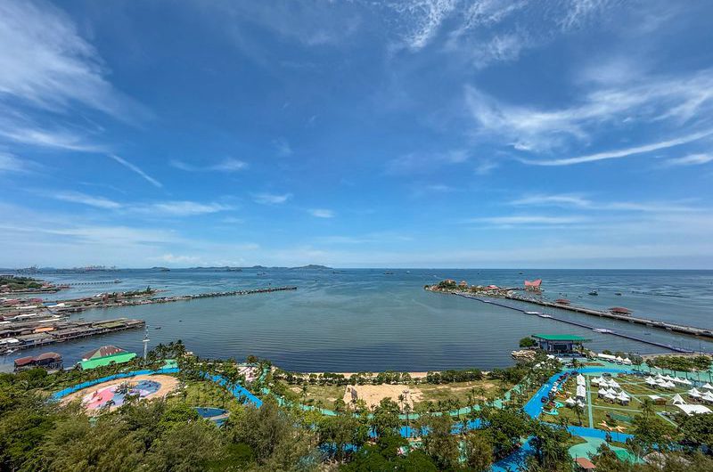 ให้เช่าลัดดาพลัส คอนโด ห้องสวย ชั้นสูง วิวทะเล ใกล้ห้างโรบินสันศรีราชา