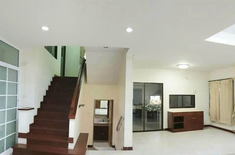 Second-hand detached house for sale, Grand Home Place Village, Liang Nong Mon, Chonburi