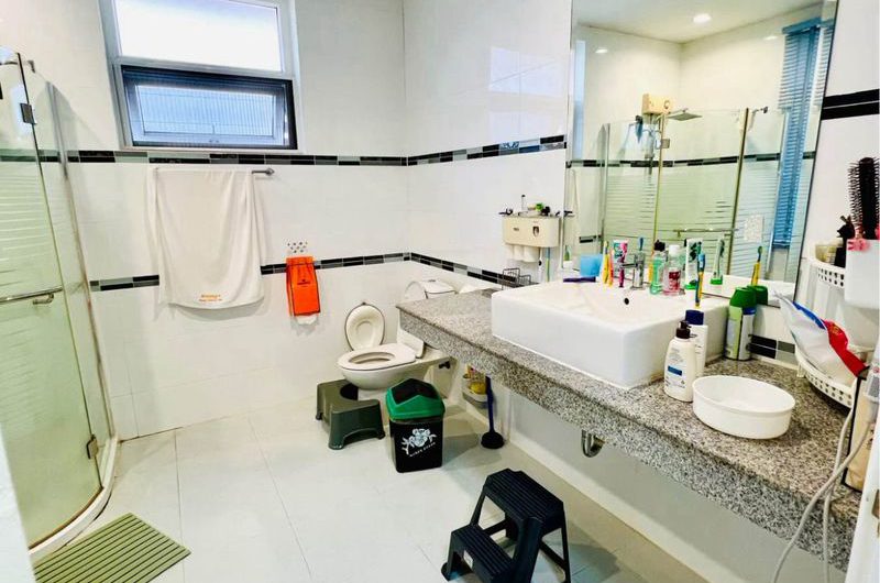 Second-hand detached house for sale, Country Home Lake and Park Village, Sriracha, Chonburi