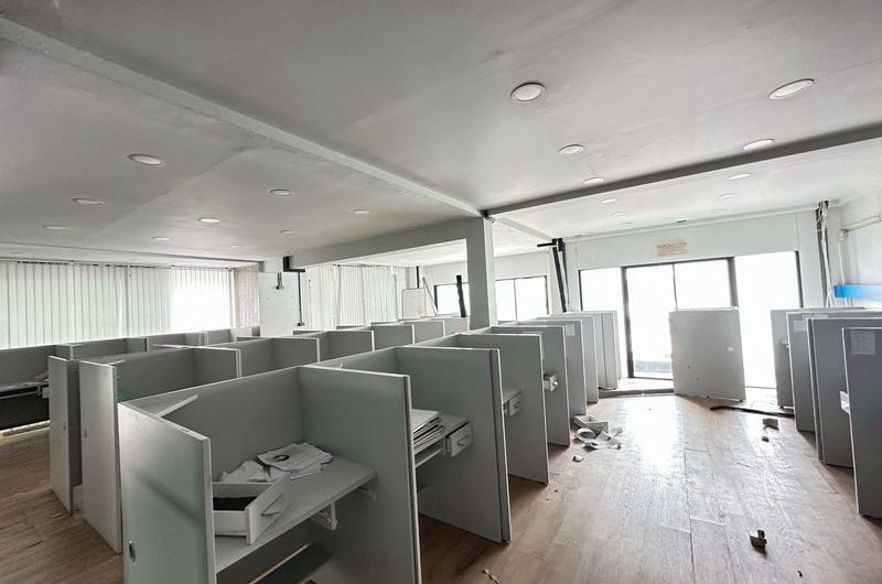 For sale: 2 commercial buildings, Sriracha community, on Sriracha Nakhon 3 Road, near Robinson Department Store