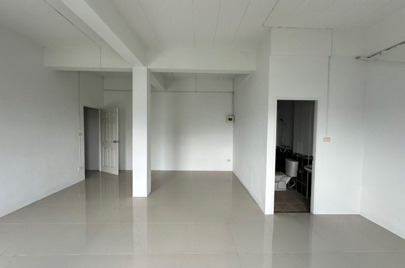 For sale: 2 commercial buildings in front of The Perfect Town Village, Sriracha, Chonburi