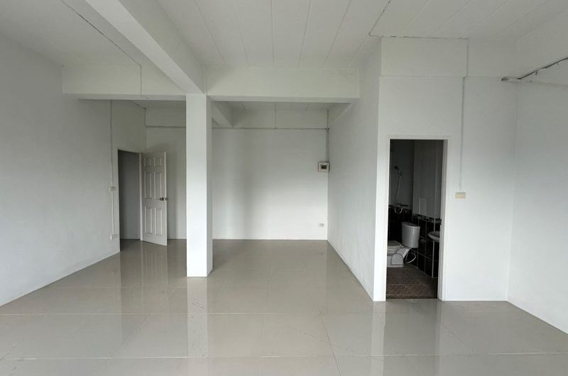 For sale: 2 commercial buildings in front of The Perfect Town Village, Sriracha, Chonburi