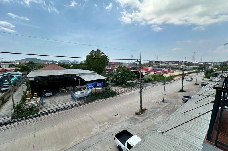 For sale: 2 commercial buildings in front of The Perfect Town Village, Sriracha, Chonburi