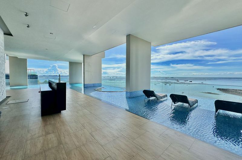 Condo for sale in Sriracha, cheap price, city center, seafront project, Marina Bay Front
