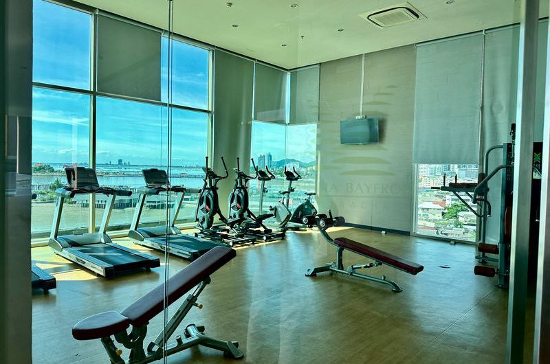 Condo for sale in Sriracha, cheap price, city center, seafront project, Marina Bay Front