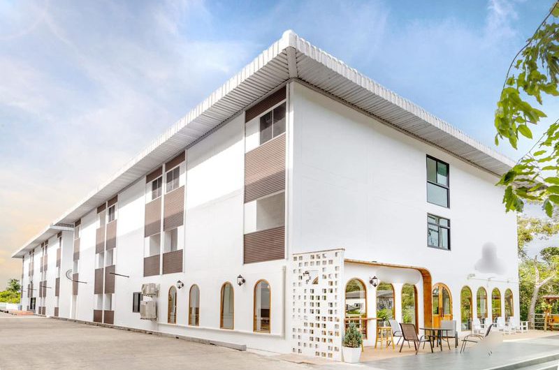 Golden opportunity to sell a hotel business in Sattahip, Phlo Ta Luang location, ready to continue management immediately.
