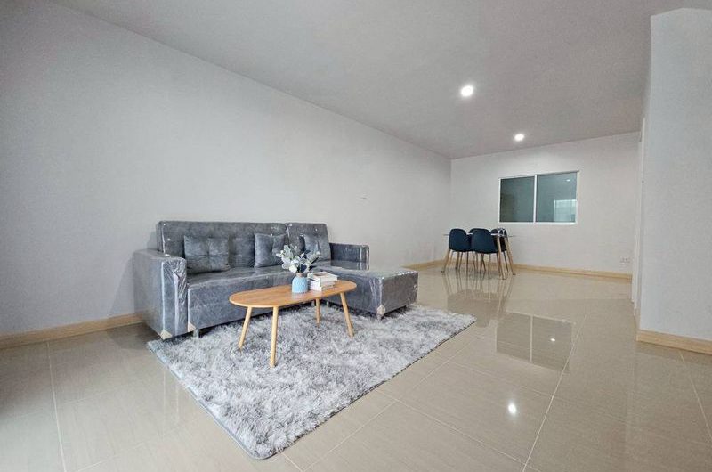 Townhouse for sale, The Mix Grand, Nong Kham, Sriracha, cheap price, near the motorway