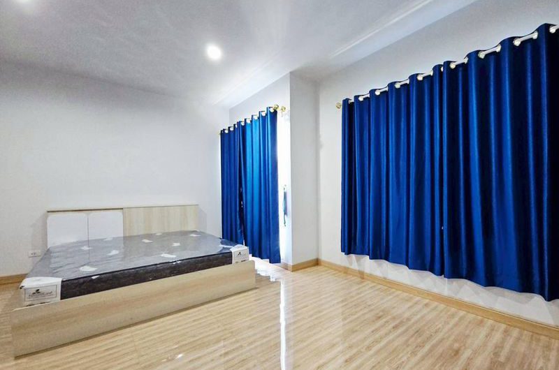 Townhouse for sale, The Mix Grand, Nong Kham, Sriracha, cheap price, near the motorway