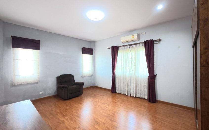 Luxurious detached house, move in ready, near Bangsaen Beach, Nong Mon, very premium location