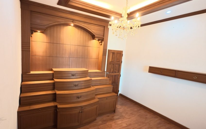 Luxurious detached house, move in ready, near Bangsaen Beach, Nong Mon, very premium location
