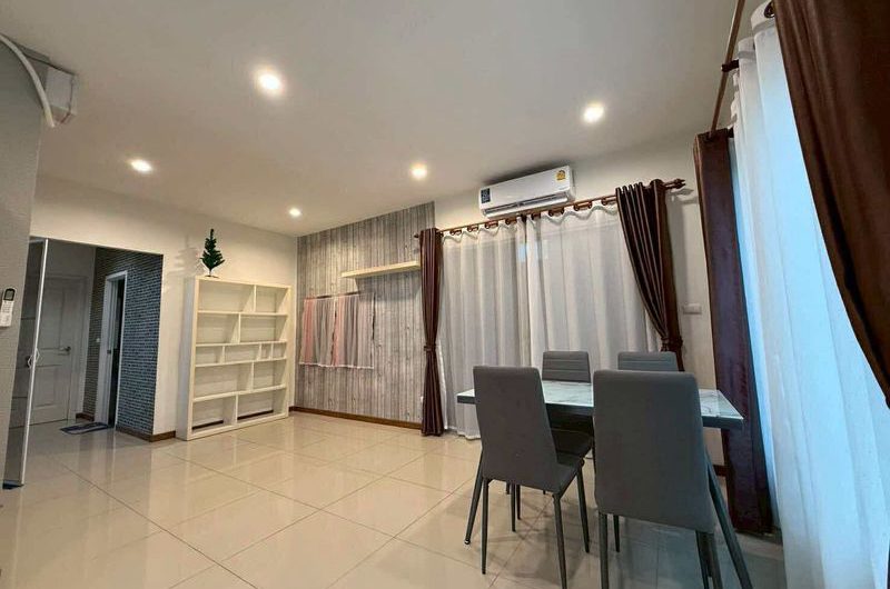 Single house in Sriracha, Suan Suea side, cheap price, Casa Grand Village, near J-Park Sriracha shopping mall