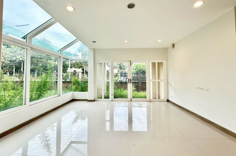 บ้านเดี่ยวศรีราชา โครงการหรู คาซ่า เลเจ้นด์ ทำเลดี การเดินทางสะดวก ใกล้มอเตอร์เวย์