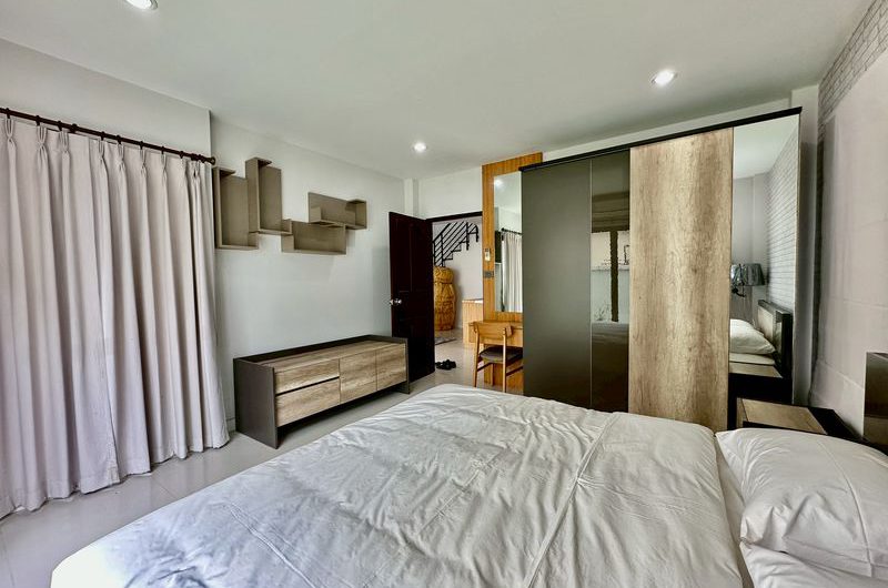 2-storey detached house for sale in Sriracha District, The Complete Village Project, move in ready