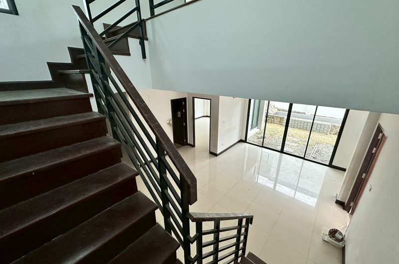 Cheap detached house for sale, large house, Sriracha area, The Complete Sriracha project