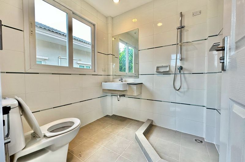 บ้านเดี่ยวศรีราชา โครงการหรู คาซ่า เลเจ้นด์ ทำเลดี การเดินทางสะดวก ใกล้มอเตอร์เวย์