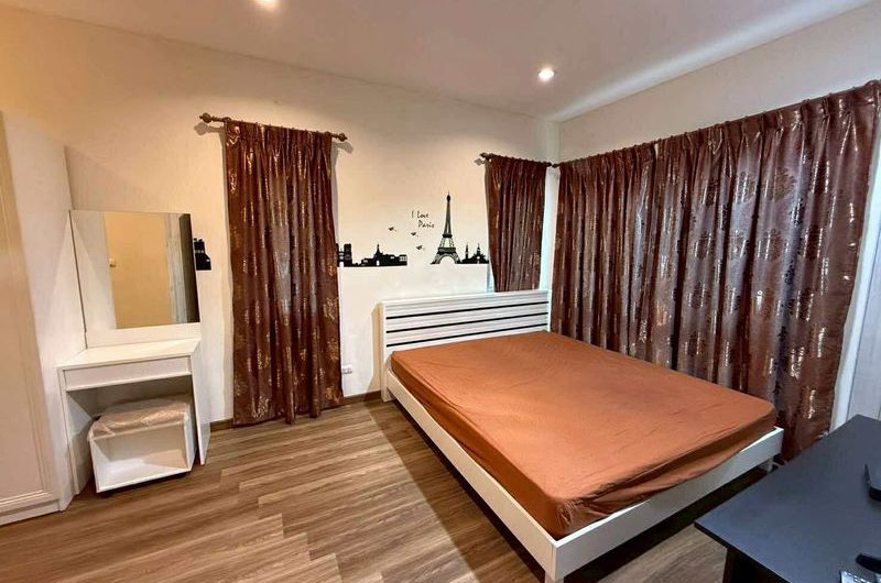 Single house in Sriracha, Suan Suea side, cheap price, Casa Grand Village, near J-Park Sriracha shopping mall