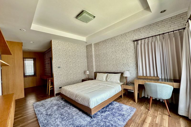 2-storey detached house for sale in Sriracha District, The Complete Village Project, move in ready