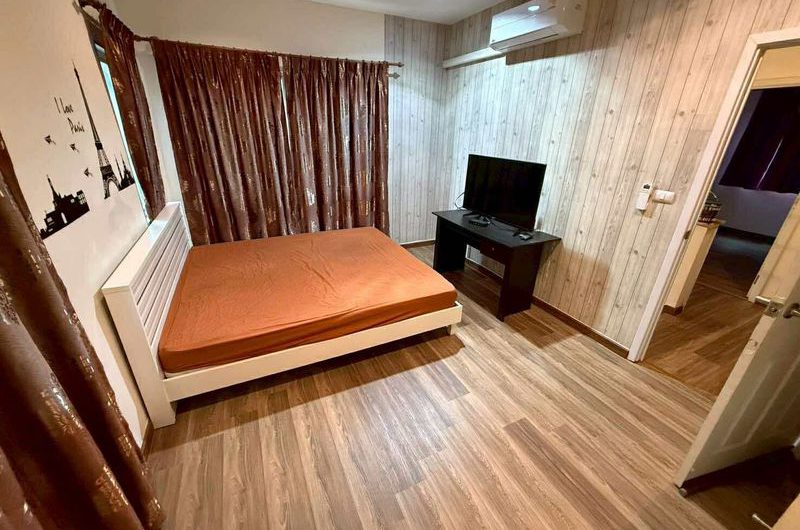 Single house in Sriracha, Suan Suea side, cheap price, Casa Grand Village, near J-Park Sriracha shopping mall