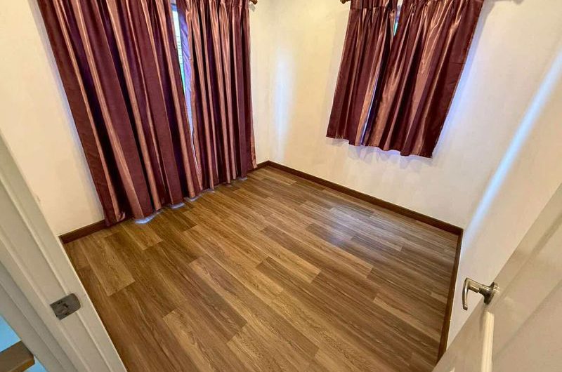 Single house in Sriracha, Suan Suea side, cheap price, Casa Grand Village, near J-Park Sriracha shopping mall