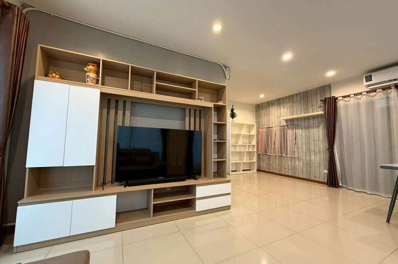 Single house in Sriracha, Suan Suea side, cheap price, Casa Grand Village, near J-Park Sriracha shopping mall