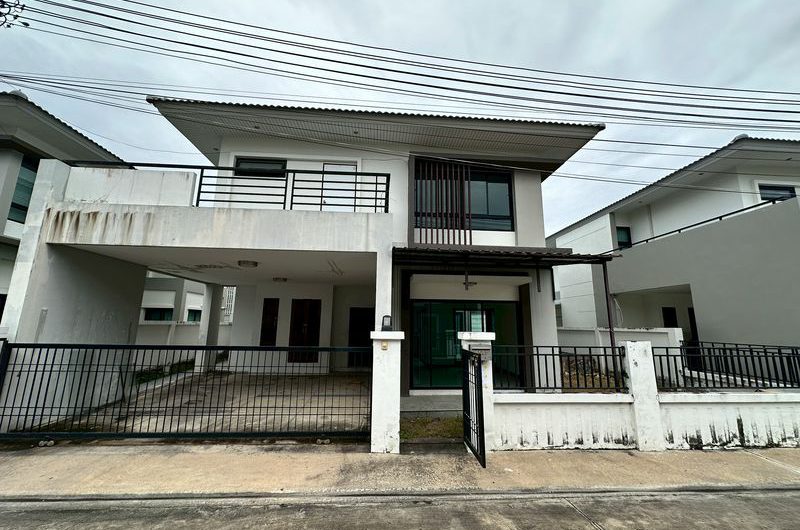 Cheap detached house for sale, large house, Sriracha area, The Complete Sriracha project