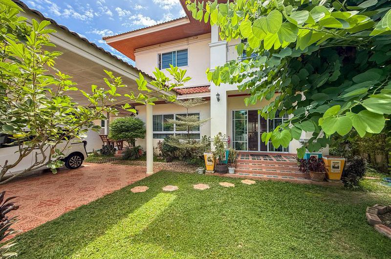 Second-hand detached house for sale, community area, Chak Kho-Nong Yai Bu Road, Sriracha, Chonburi