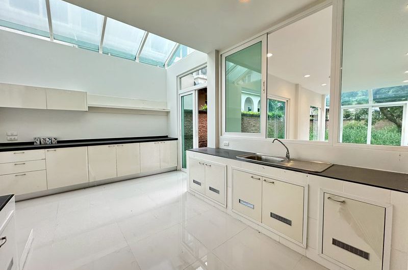 บ้านเดี่ยวศรีราชา โครงการหรู คาซ่า เลเจ้นด์ ทำเลดี การเดินทางสะดวก ใกล้มอเตอร์เวย์