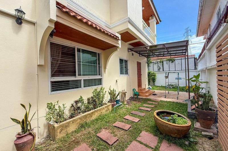 Second-hand detached house for sale, community area, Chak Kho-Nong Yai Bu Road, Sriracha, Chonburi