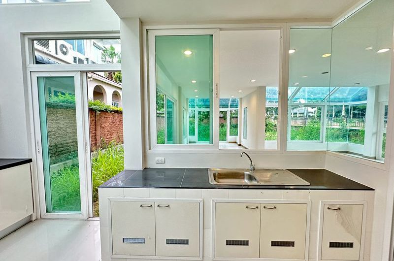 บ้านเดี่ยวศรีราชา โครงการหรู คาซ่า เลเจ้นด์ ทำเลดี การเดินทางสะดวก ใกล้มอเตอร์เวย์