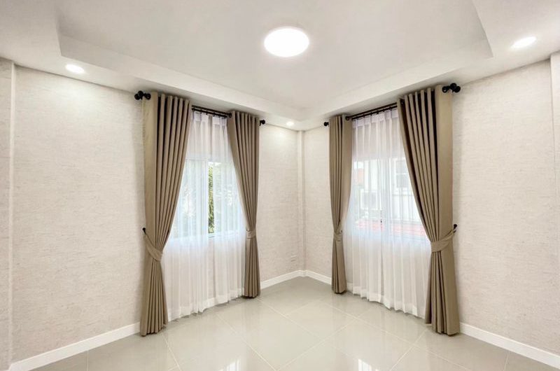 ขายบ้านเดี่ยวมือสอง หมู่บ้านเปรมวรา ศรีราชา รีโนเวทใหม่ สไตล์มินิมอล พร้อมเข้าอยู่